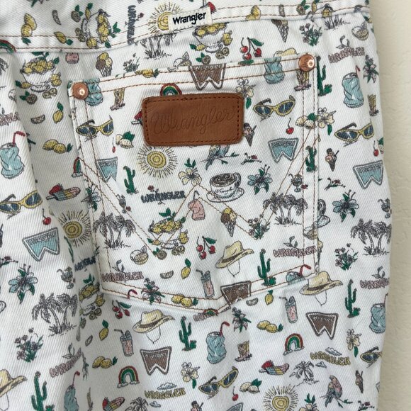 Wrangler Women's High Rise Jeans - White with Multicolor Print Wrock, size 33 - Picture 10 of 11